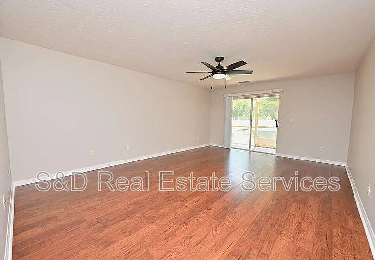 5360 River Rock Rd — Photo 17