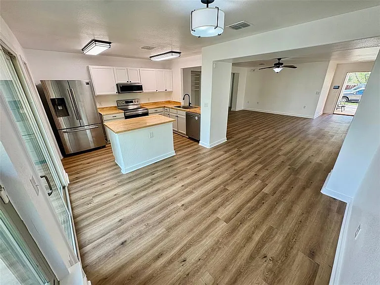 8003 Bannock Ln — Photo 14