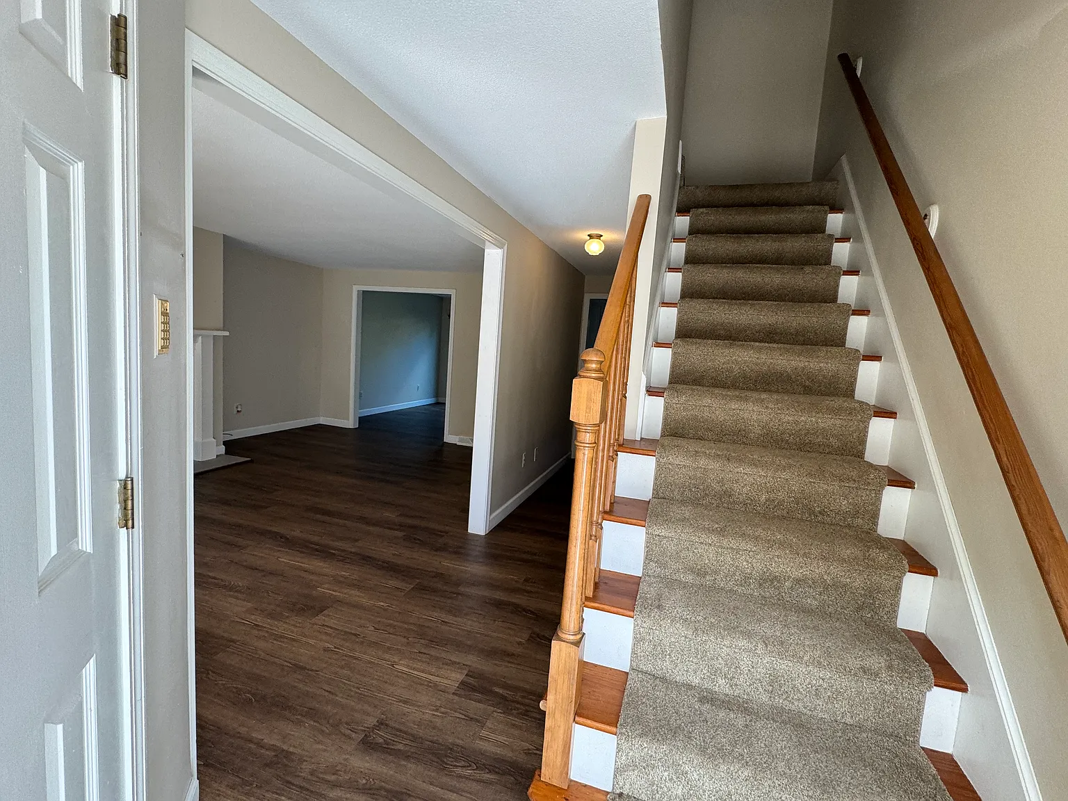 2 bed, 1428 sqft, $2,400 — Photo 4