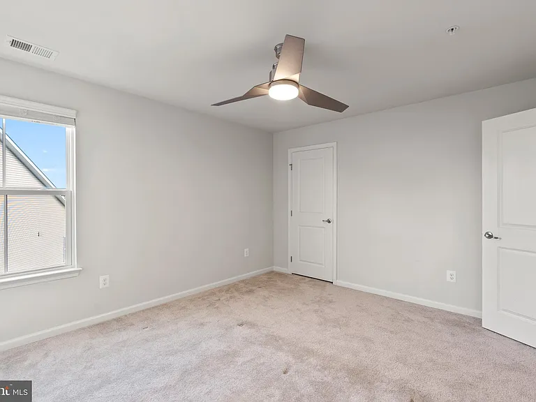311 Sunrise Ct — Photo 38