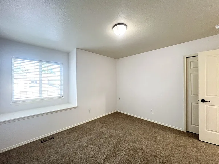 5851 N Cobbler Ln — Photo 23
