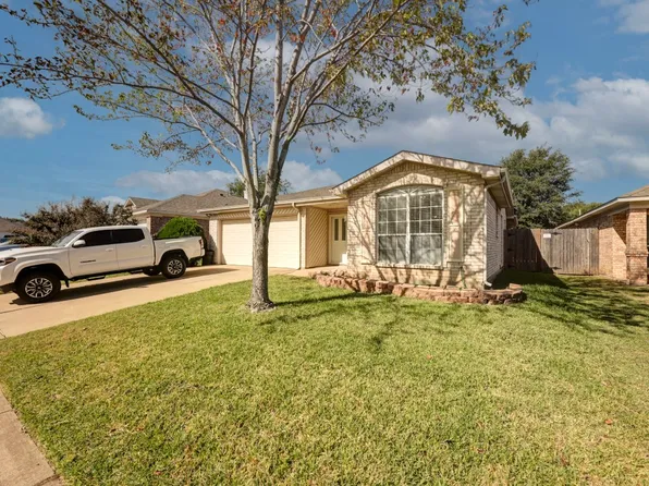 980 Union Dr, Saginaw, TX 76131