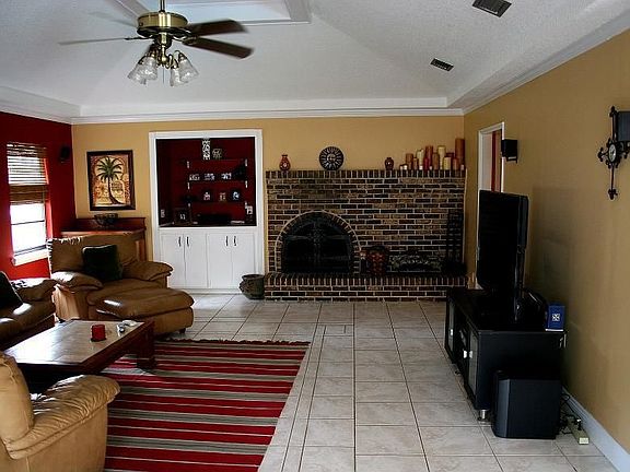 Great Room with Fireplace