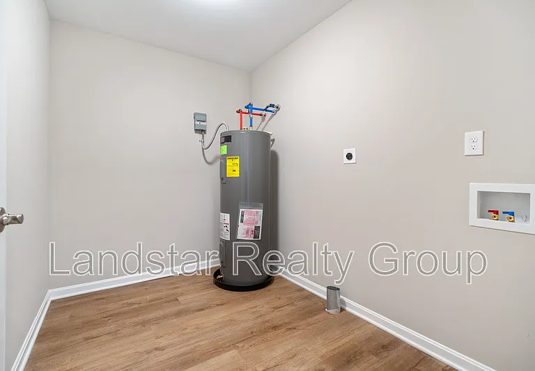 7310 Tiger Way #202 — Photo 32
