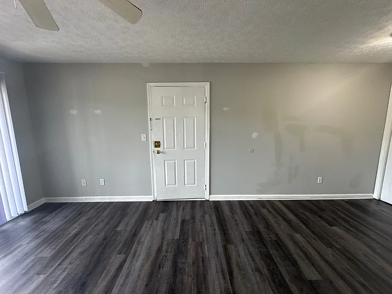 4103 Blue Lick Ct #6 — Photo 4