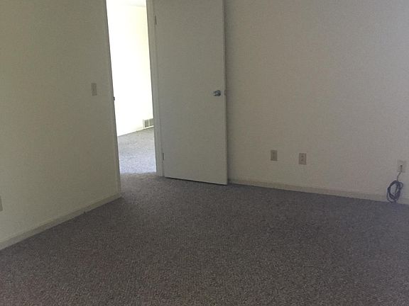 5th image of 1005 Peninsula Dr