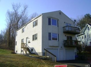 21 Hull St, Ansonia, CT 06401