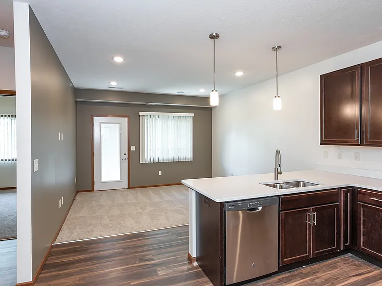 3715 Hohensee Dr — Photo 20
