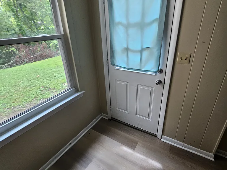 5758 Taggart Dr — Photo 11