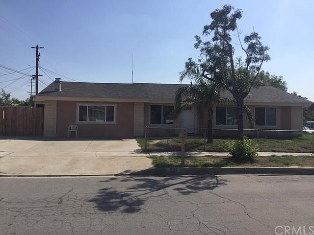 1st image of 1527 Pinedale Ave