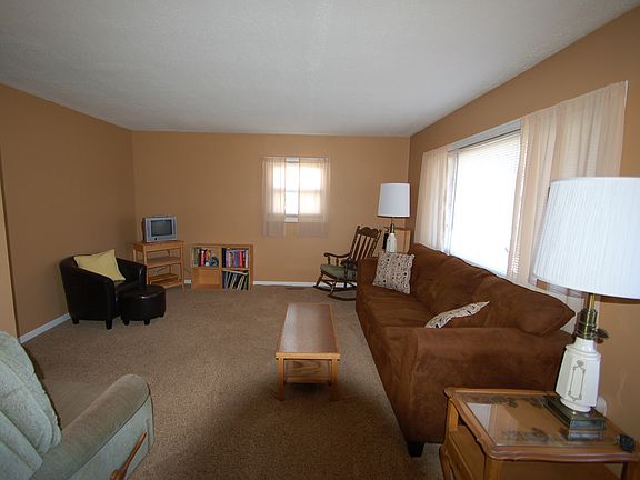 2nd image of 2441 Edenhill Ave