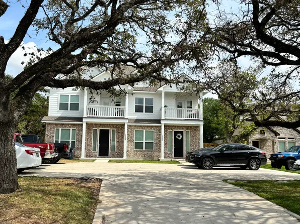 1005 Foster Ave, College Station, TX 77840