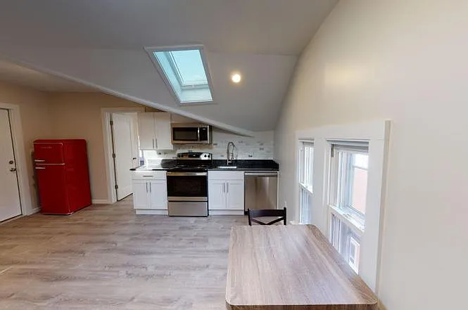539 Orange St #6-0 — Photo 2