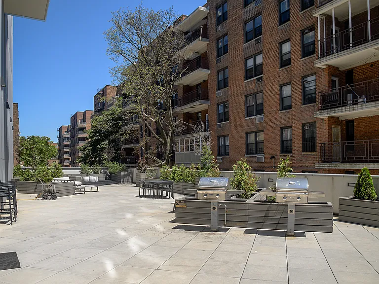 136-18 Maple Ave #15D — Photo 10