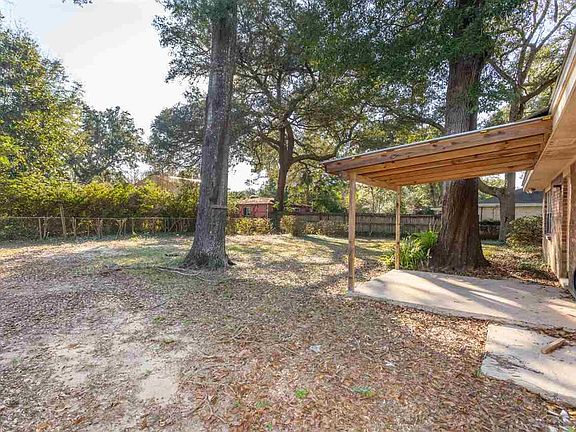 4th image of 3635 Gatewood Dr