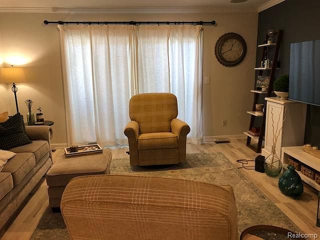 725 Randolph St Apt 218, photo 6