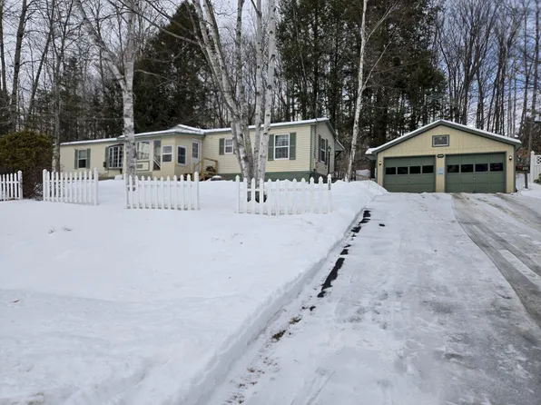 103 Galilee Road, Farmington, ME 04938