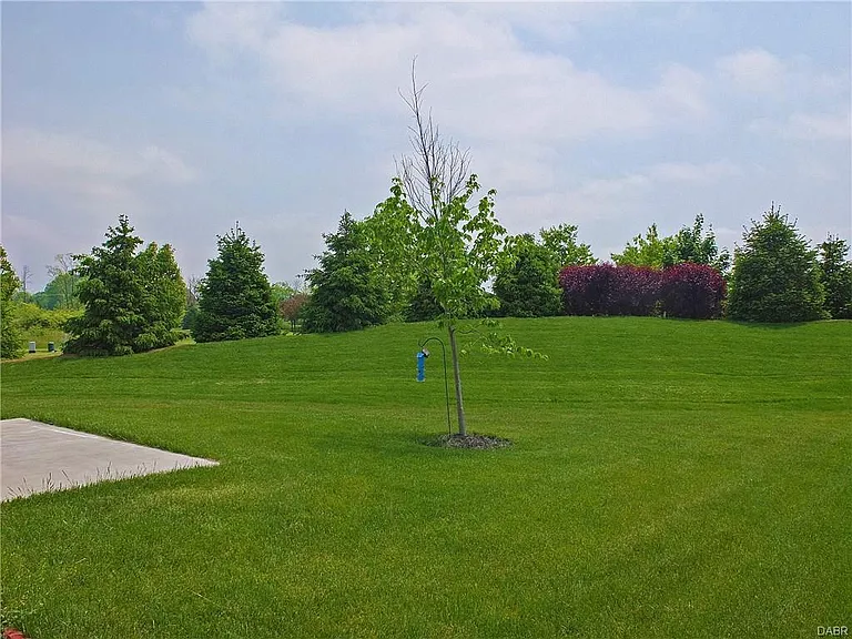 3 Shady Pines Ave — Photo 4