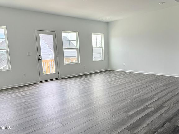 5th image of 1441 Jay Rd
