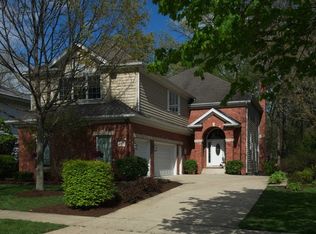 4825 Wallbank Ave, Downers Grove, IL 60515