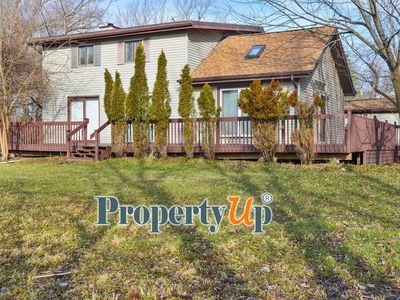 15 Oak St, Port Barrington, IL, 60010