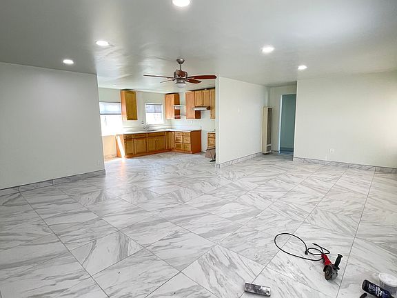 2nd image of 4922 Santa Ana St #1/2