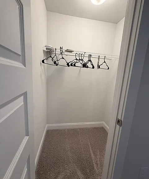 835 Chalkstone Ln — Photo 30