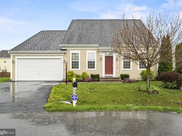 684 Bashore Dr, Martinsburg, WV 25404