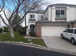 24652 Brighton Dr UNIT B, Santa Clarita, CA 91355