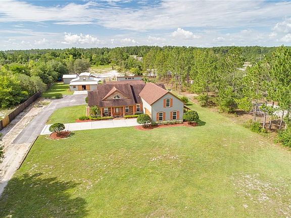 3rd image of 23330 Oak Ln