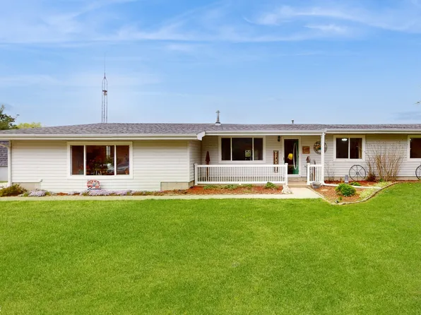 6360 Peart Rd, Morris, IL 60450