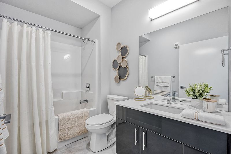 Winnipeg Apartment for rent - 3 Bedrooms — photo 8