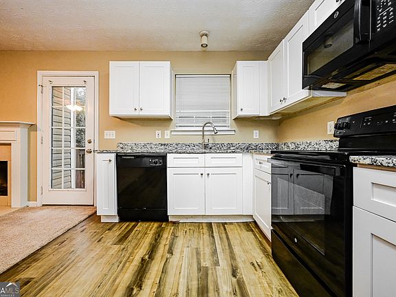 5th image of 137 Longstreet Cir