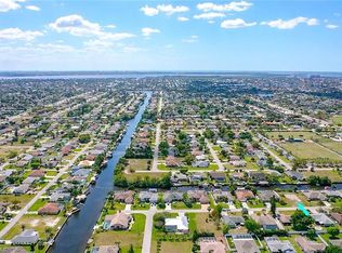 230 SW 39th Ter, Cape Coral, FL 33914