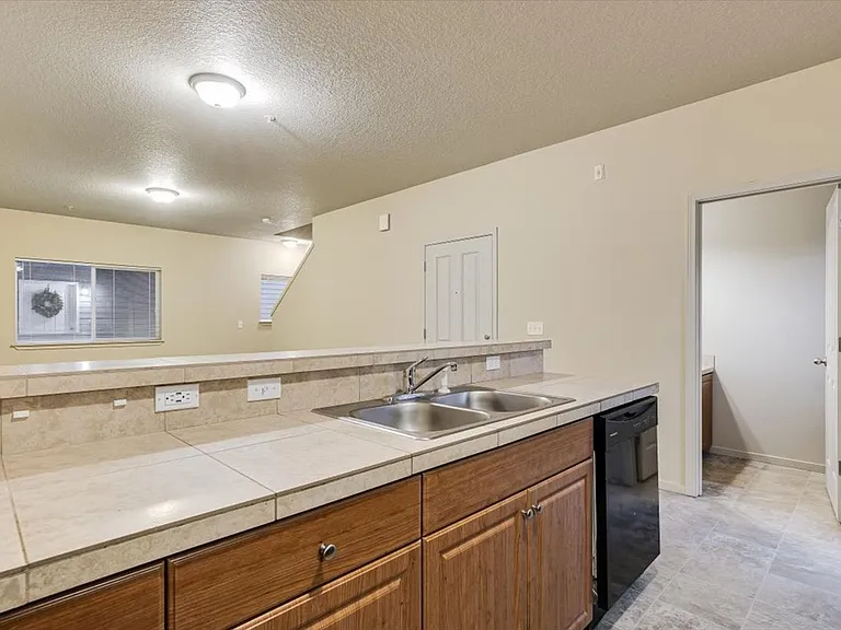 13409 NW Sherry St — Photo 11