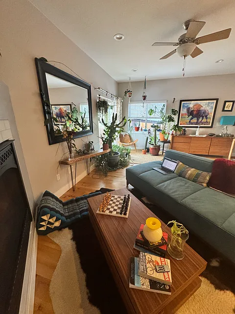 3 bed, 3.5 bath, 2864 sqft, $3,250 — Photo 4