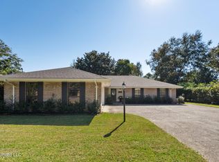 87128 Golf Club Dr, Diamondhead, MS 39525