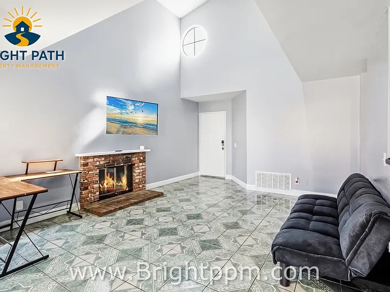 25280 Bay Ave — Photo 13