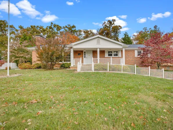 2460 Wildwood Dr, Kingsport, TN 37660