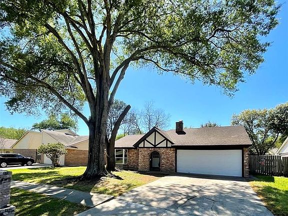 2nd image of 15638 Boulder Oaks Dr
