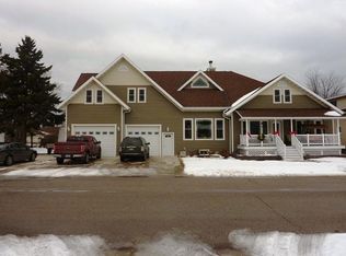 2408 16th Ave, Menominee, MI 49858