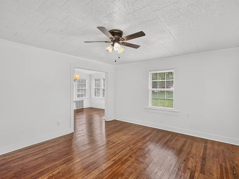 110 Woodcraft Dr — Photo 6