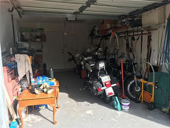 4th image of 11162 Magdalena Ave