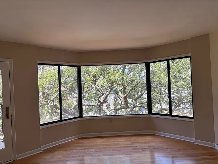 7 Shelter Cove Ln — Photo 3