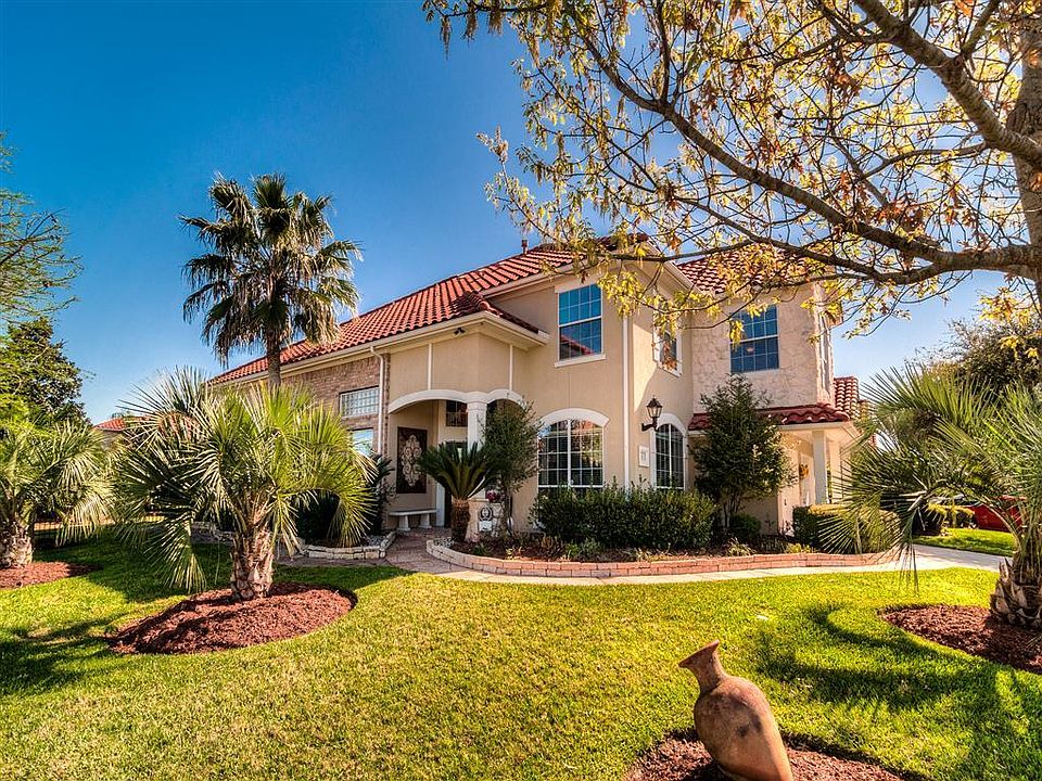 1st image of 1 Spyglass Ct