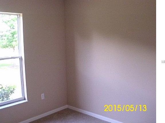 5th image of 555 Finch Ct