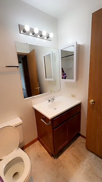 1 bed, 700 sqft, $1,050 — Photo 3