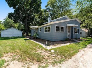6668 Elizabeth St, Delton, MI 49046