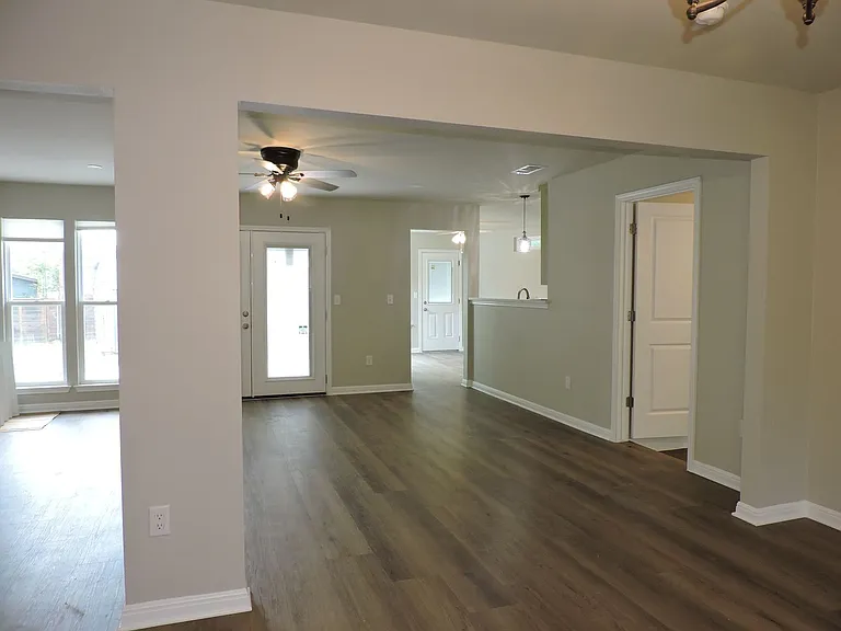 6908 Rufus Dr — Photo 5