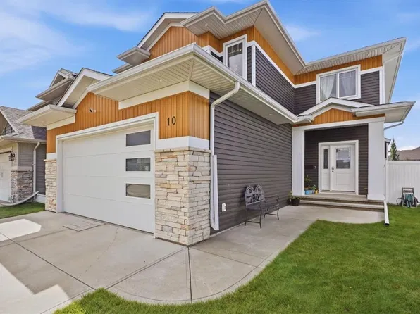10 E Mitchell Cres, Blackfalds, AB T4M 0H4